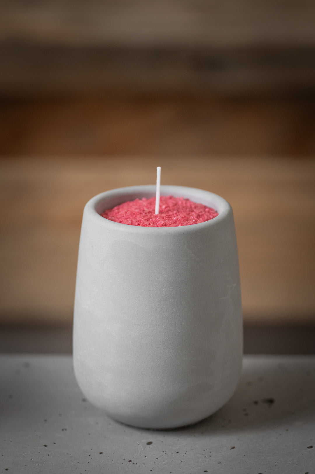 Poured candle in handmade concrete | Various scents and colors