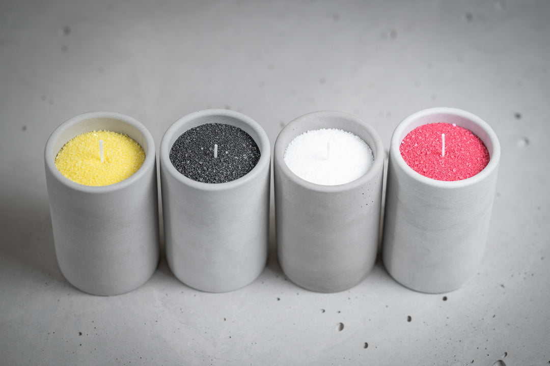 Poured candle in handmade concrete | Various scents and colors