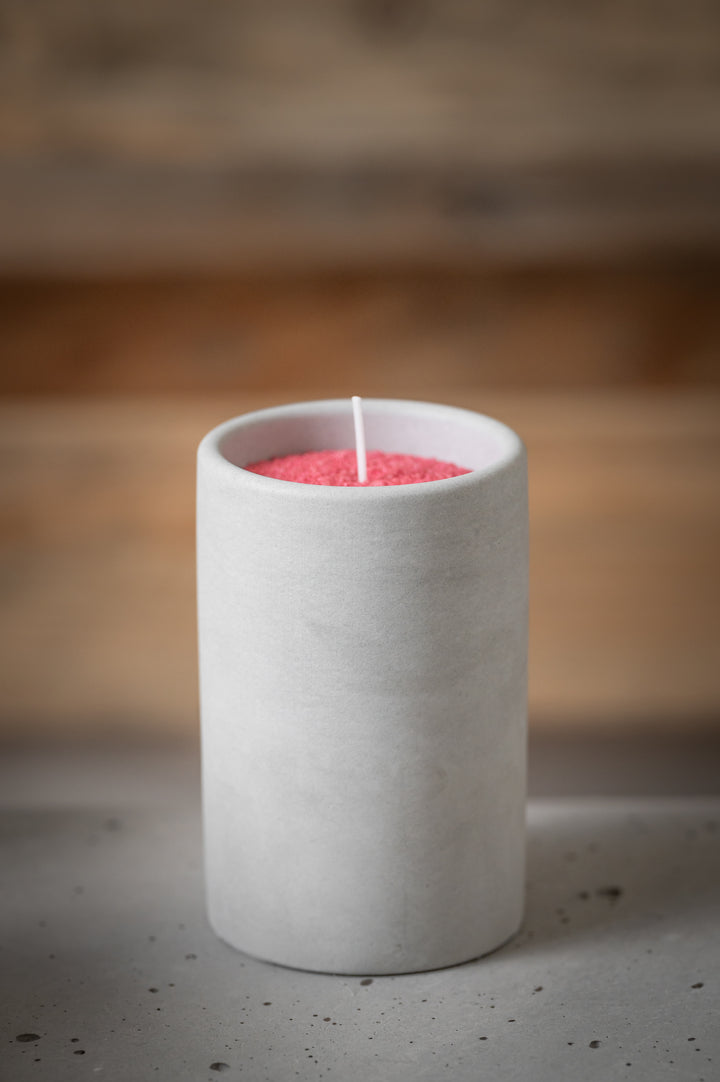 Poured candle in handmade concrete | Various scents and colors